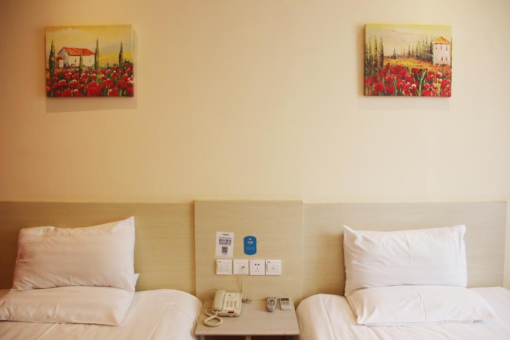 Hanting Hotel Qingdao Wusi Square Quarto foto